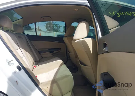 2010 Honda Accord 2.4 Lx из США, поврежденный, VIN 1HGCP2F35AA098848